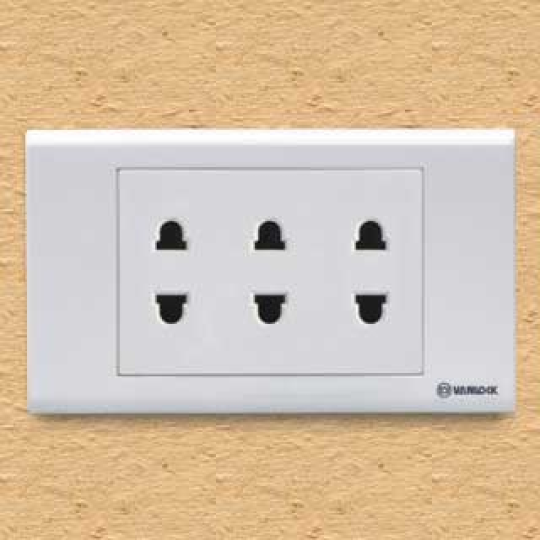 3 ổ cắm 2 chấu 16A