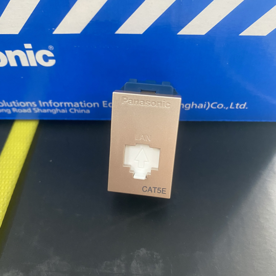 Ổ cắm mạng CAT5 (Halumie)